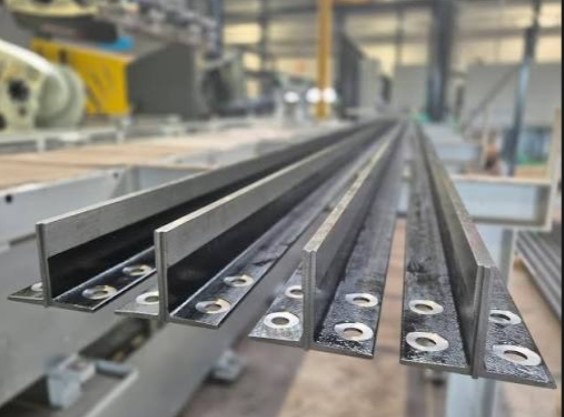 Steel guide rail hardware